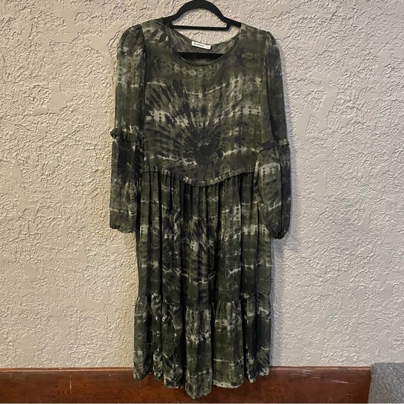 STRADIVARIUS | tie dye flowy chiffon midi dress - Picture 3 of 5